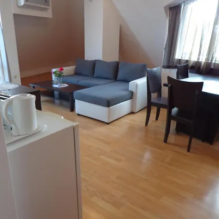 Appartamento Hills Kavarna