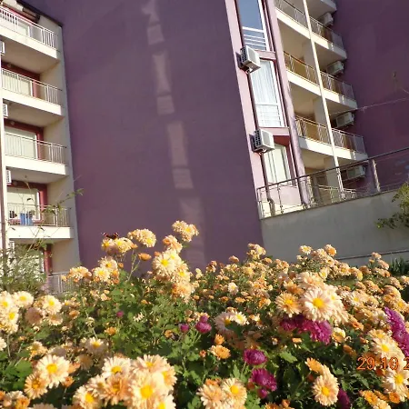 Appartamento Hills Kavarna