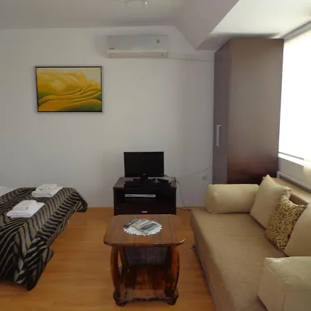 Appartamento Hills Kavarna