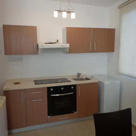 Apartment Hills