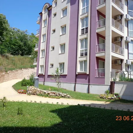 Hills Apartment